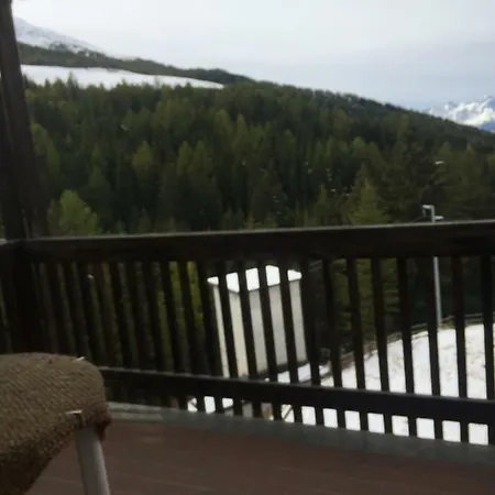 Apartman Cozy Excellent Location, 100 M Starting 