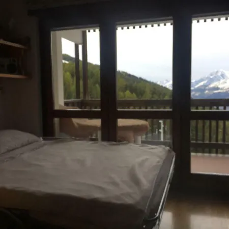 Cozy Excellent Location, 100 M Starting 